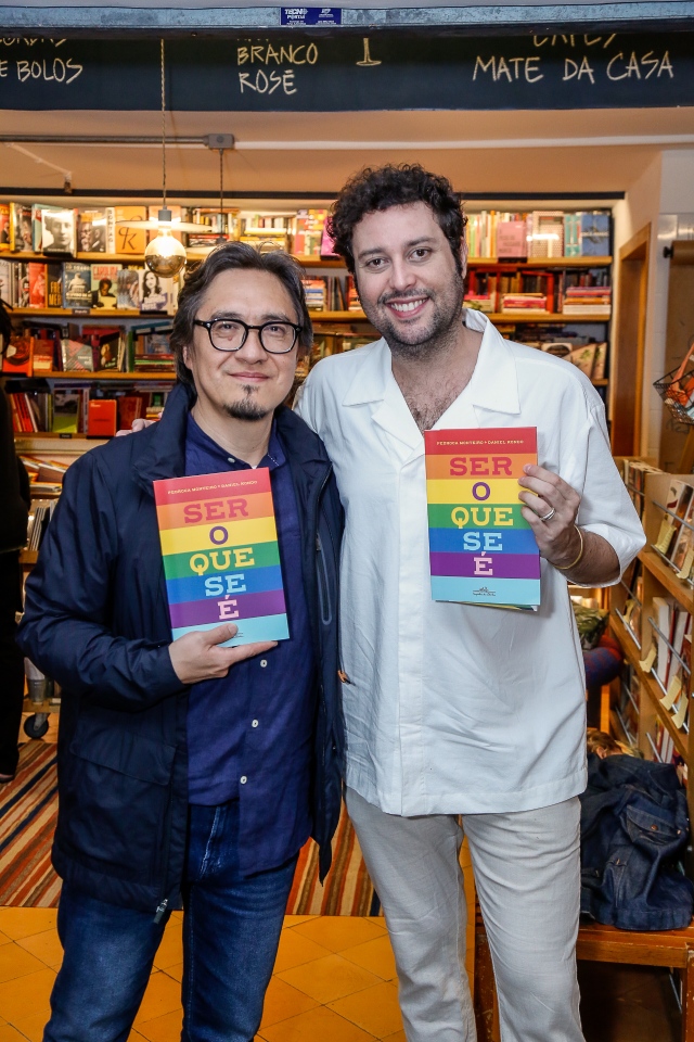 Os autores do livro Ser o que se é, Daniel Kondo e Pedroca Monteiro