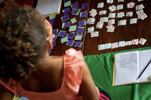 Professores do Acaia Pantanal levam a escola até os alunos na pandemia