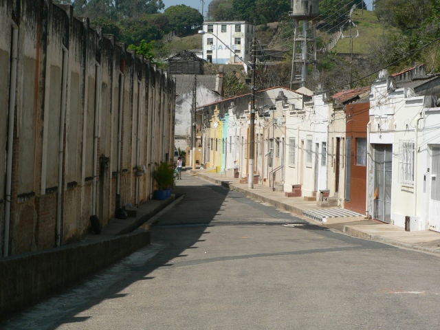 Foto das ruas de Votorantim, no interior de São Paulo, cenário onde se passa o livro Minha vó ia ao cinema